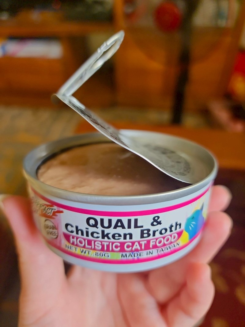 女人知己試用大隊,口碑行銷,部落客行銷,PURRFACT 波菲特貓用主食罐,主食罐,PURRFACT波菲特,貓主食罐,貓罐,PURRFACT波菲特貓用主食罐,魚肉蔓越莓主食罐,鮮嫩雞主食罐,鹿肉雞肉主食罐,牛肉鵪鶉貓主食罐,干貝蠶蛹配方,鱷魚肉白木耳配方,雞肉魚肉配方,安心鶉配方,評價,體驗,適口性佳,心得,成貓適用,高齡貓適用,質地是慕絲狀